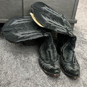 Black and Gray Western Cowboy Boots